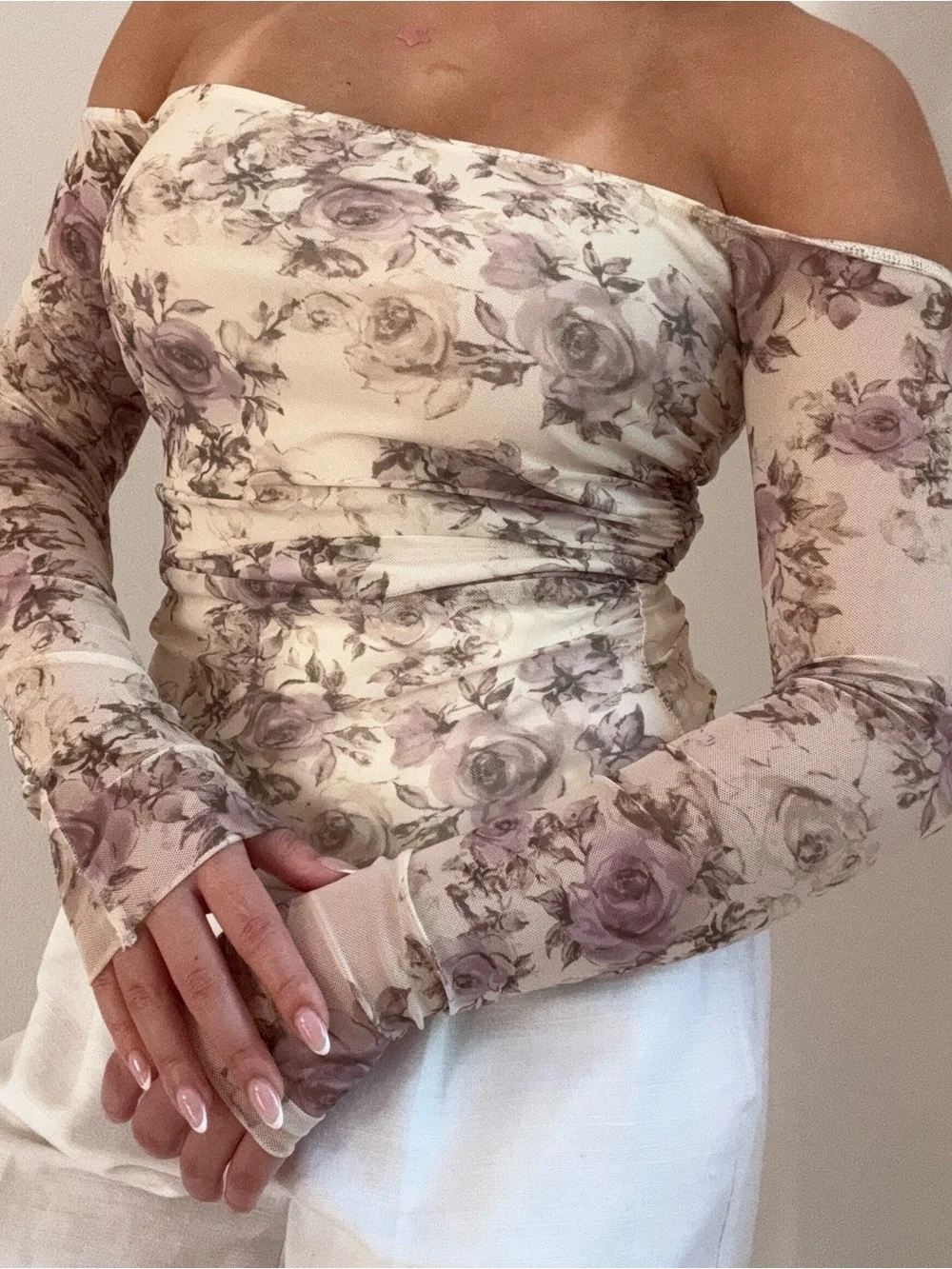 Ardene Off-Shoulder Floral Mesh Top in Cream - Picture 3 of 9